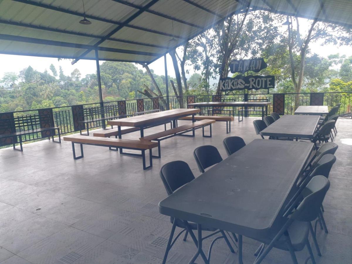 Villa Chacha At Macarena, Megamendung Ngoại thất bức ảnh